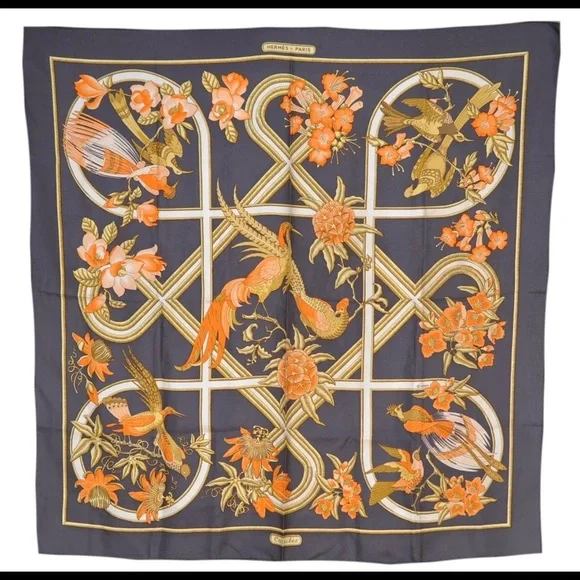 Vintage Hermès Caraïbes Scarf - Picture 2 of 12